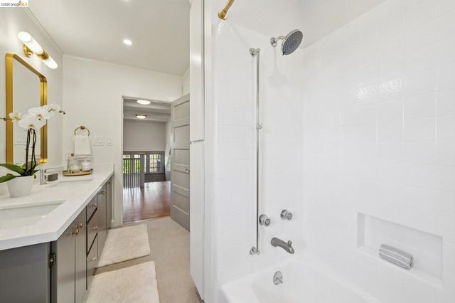 15 Blair Ave, Piedmont, CA 94611