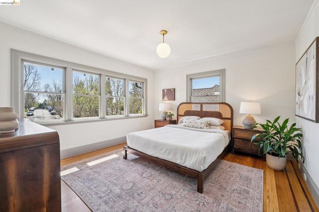 15 Blair Ave, Piedmont, CA 94611