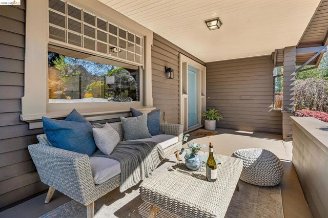 15 Blair Ave, Piedmont, CA 94611