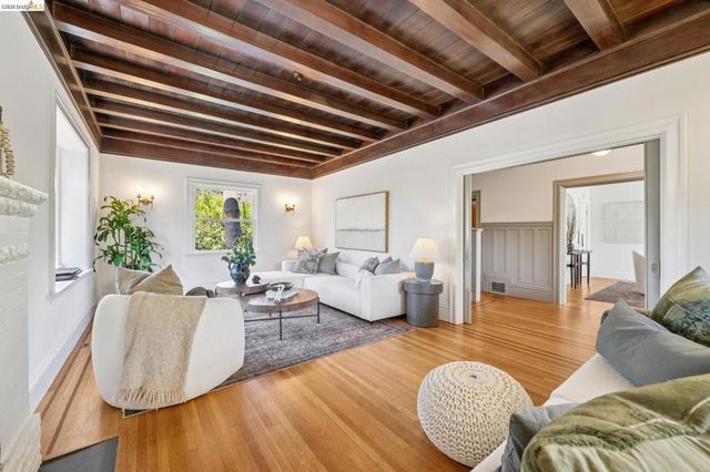 15 Blair Ave, Piedmont, CA 94611