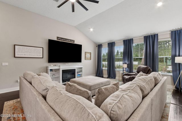 36501 SHORTLEAF Avenue, Hilliard, FL 32046