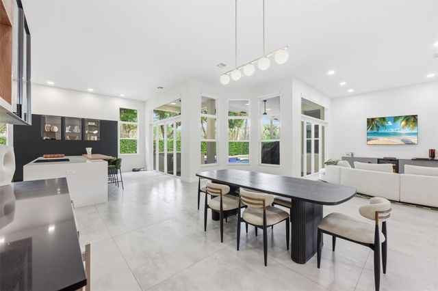 2517 Provence Circle, Weston, FL 33327