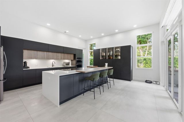 2517 Provence Circle, Weston, FL 33327