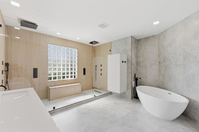 2517 Provence Circle, Weston, FL 33327