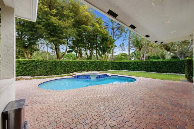 2517 Provence Circle, Weston, FL 33327