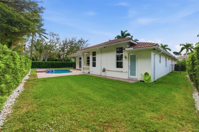 2517 Provence Circle, Weston, FL 33327