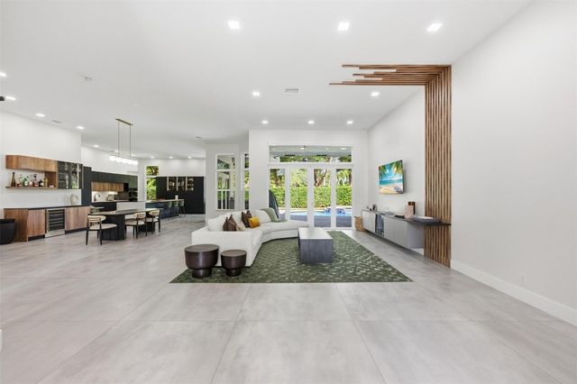 2517 Provence Circle, Weston, FL 33327