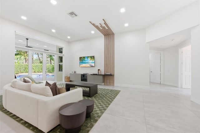 2517 Provence Circle, Weston, FL 33327