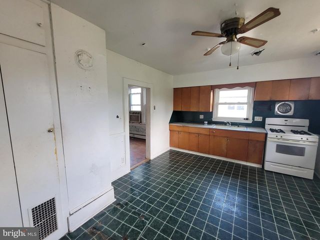 122 MAIN ST, Galena, MD 21635