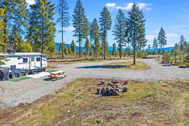 555 Happy Trails Ln, Newport, WA 99146 property photo