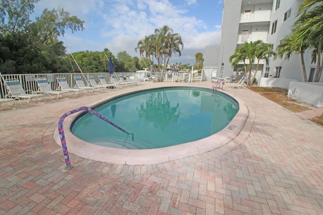 2860 NE 14th St Causeway 103d, Pompano Beach, FL 33062