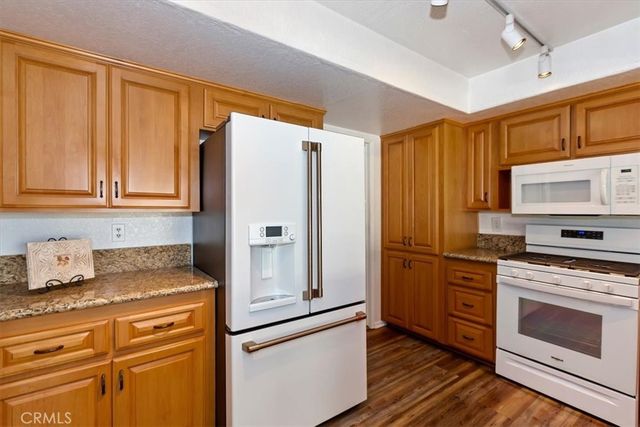 1402 Alpine Lane, Huntington Beach, CA 92648