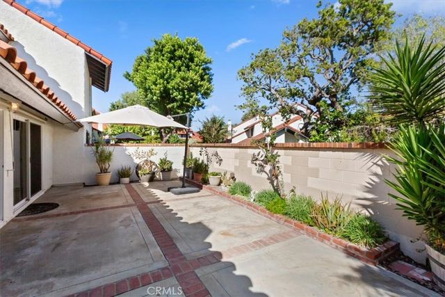 1402 Alpine Lane, Huntington Beach, CA 92648