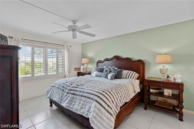 1930 Gulf Shore BLVD N A302-A, Naples, FL 34102