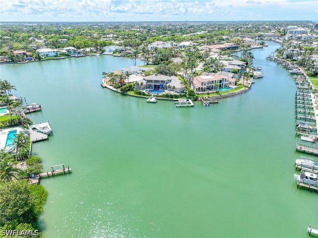 1930 Gulf Shore BLVD N A302-A, Naples, FL 34102