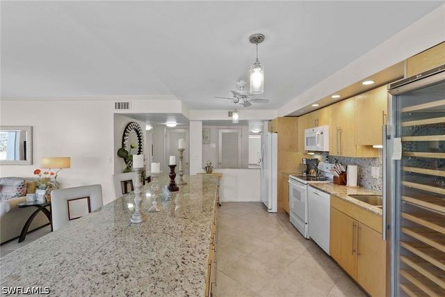 1930 Gulf Shore BLVD N A302-A, Naples, FL 34102