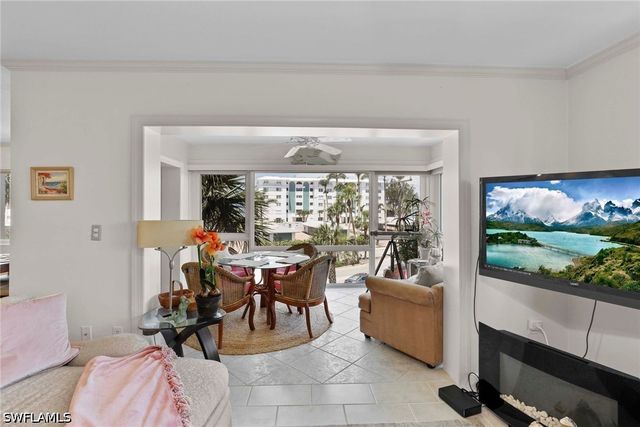 1930 Gulf Shore BLVD N A302-A, Naples, FL 34102