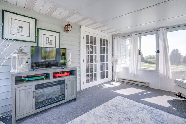 2655 GILBERT RD, Mount Airy, MD 21771