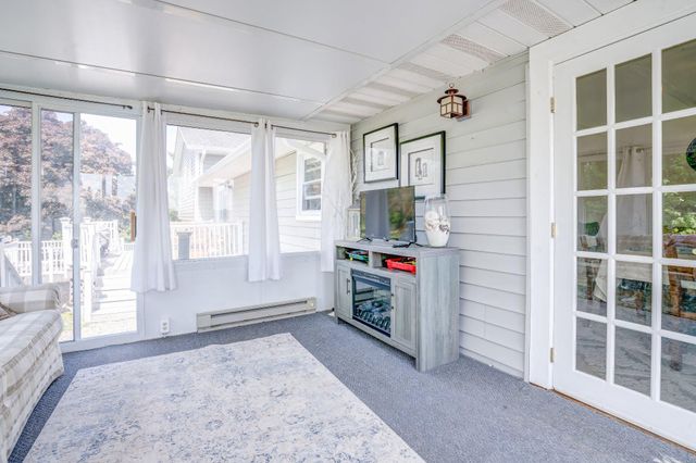 2655 GILBERT RD, Mount Airy, MD 21771