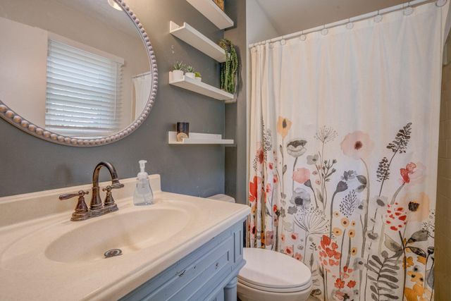 2655 GILBERT RD, Mount Airy, MD 21771