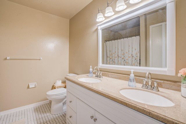 2655 GILBERT RD, Mount Airy, MD 21771