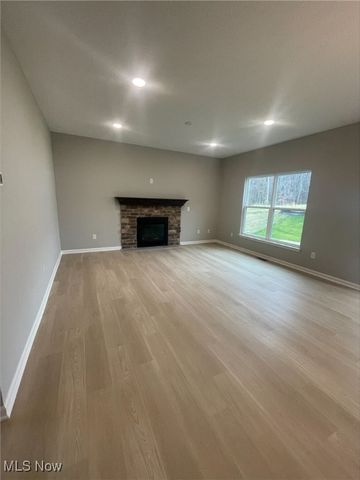 3378 Buckeye Trail, Green, OH 44685