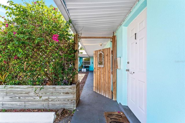 1230 70TH STREET N, St Petersburg, FL 33710
