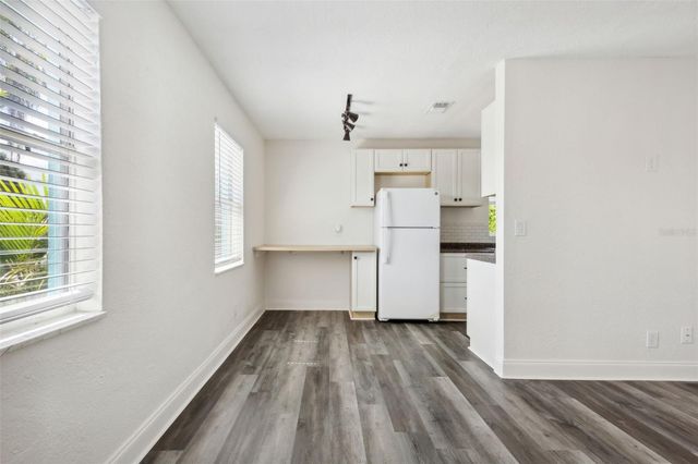 1230 70TH STREET N, St Petersburg, FL 33710