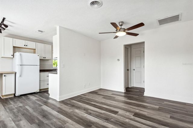 1230 70TH STREET N, St Petersburg, FL 33710