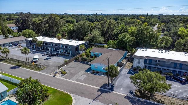 1230 70TH STREET N, St Petersburg, FL 33710