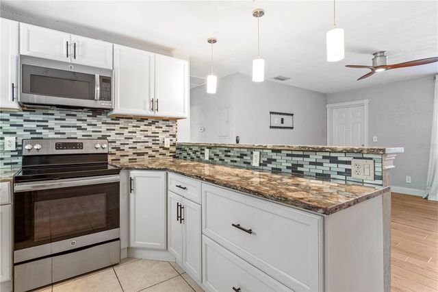 1230 70TH STREET N, St Petersburg, FL 33710