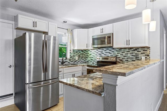 1230 70TH STREET N, St Petersburg, FL 33710
