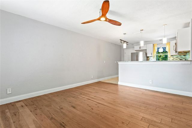 1230 70TH STREET N, St Petersburg, FL 33710