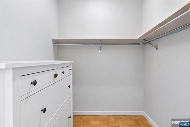 3 Somerset Lane 504, Edgewater, NJ 07020