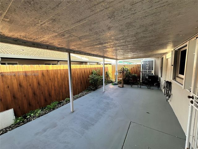 18388 NW 75th Psge 2603, Hialeah, FL 33015