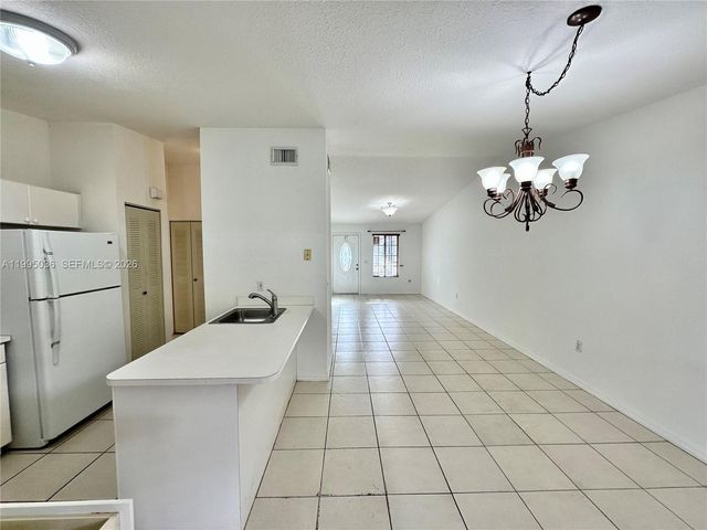 18388 NW 75th Psge 2603, Hialeah, FL 33015