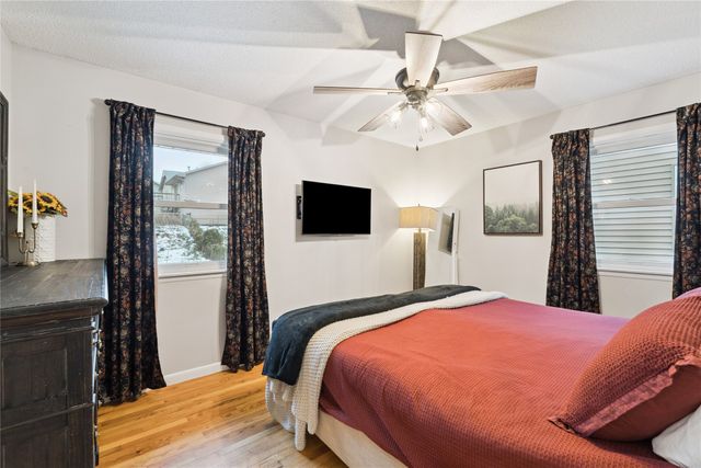 2816 Giles Street, West Des Moines, IA 50265