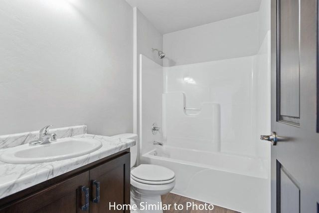 1246 PUTNAM DRIVE, Pulaski, WI 54162