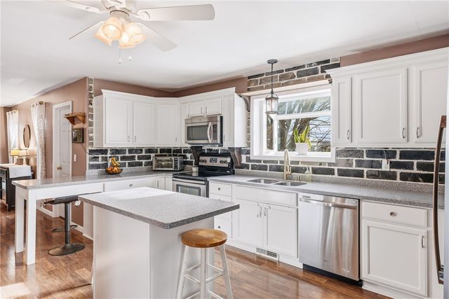 4294 Bethel New Wilmington Rd, Wilmington Twp, PA 16142