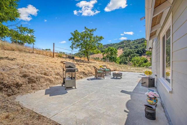 23785 Mckean Road, San Jose, CA 95141