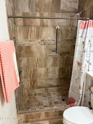 10735 THUNDER Road, El Paso, TX 79927