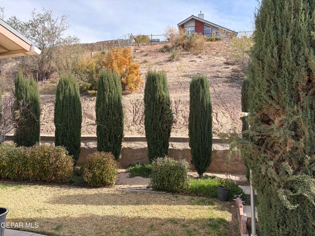 10735 THUNDER Road, El Paso, TX 79927