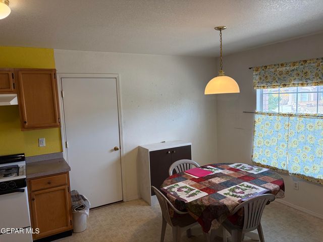 10735 THUNDER Road, El Paso, TX 79927