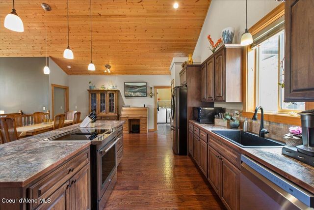 6608 W Cougar Gulch Rd, Coeur D'alene, ID 83814