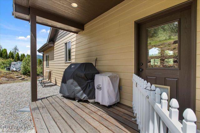 6608 W Cougar Gulch Rd, Coeur D'alene, ID 83814