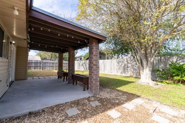 7430 Cessna Dr, Corpus Christi, TX 78412