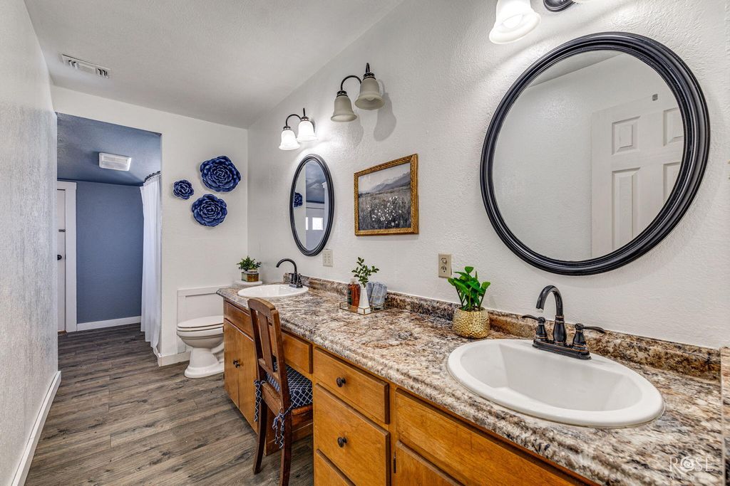 Image 17 of property listing at 211 Wabash Avenue, Mertzon, TX 76941