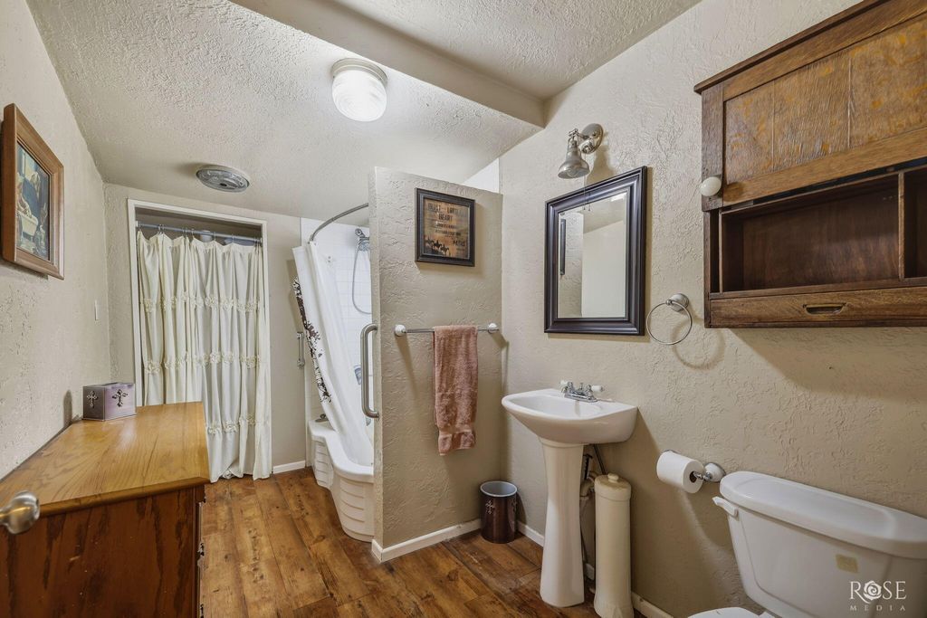Image 37 of property listing at 211 Wabash Avenue, Mertzon, TX 76941