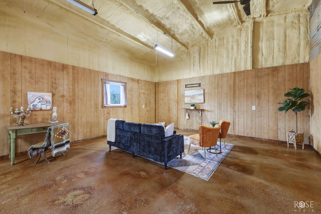 Image 41 of property listing at 211 Wabash Avenue, Mertzon, TX 76941