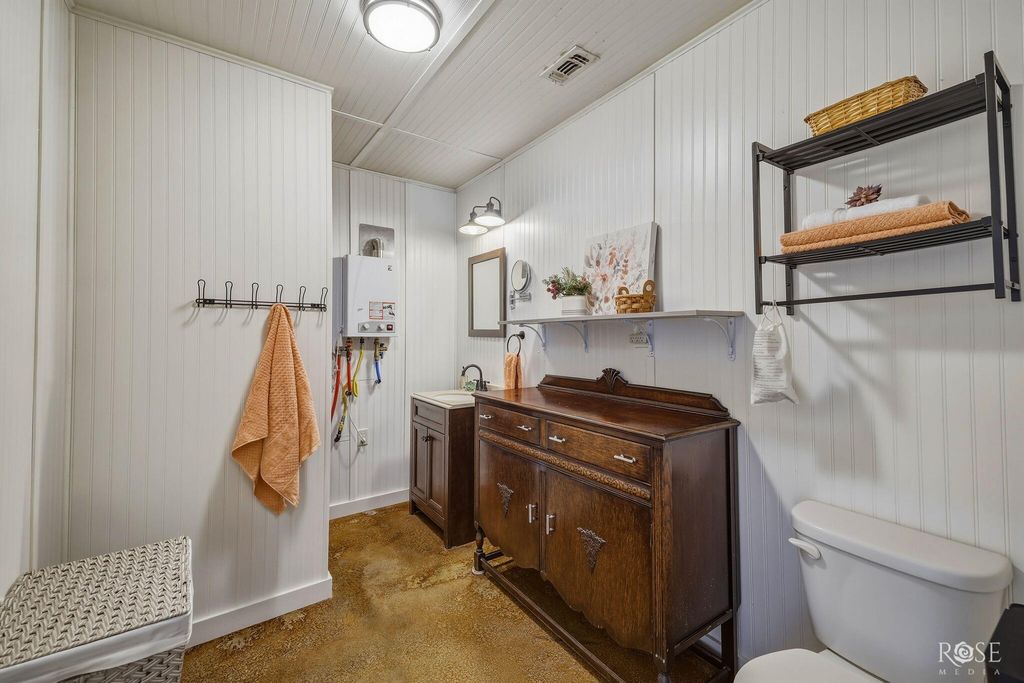 Image 47 of property listing at 211 Wabash Avenue, Mertzon, TX 76941